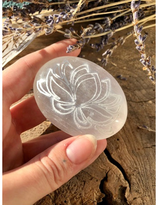 Image for handsteen-seleniet-6-7-cm-lotus_1.jpg