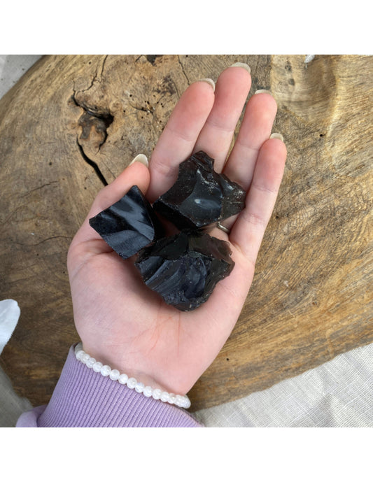 Image for obsidiaan-zwart-100-gr-ruwe-brokjes_1.jpg