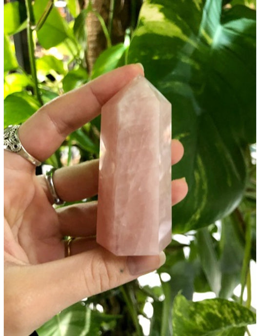 Image for roze-kwarts-edelsteen-punt-7-8-cm_1.jpg