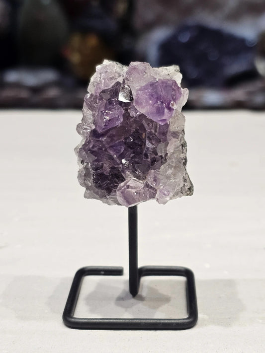 Image for amethist-op-metalen-standaard-mini-pst_3.jpg