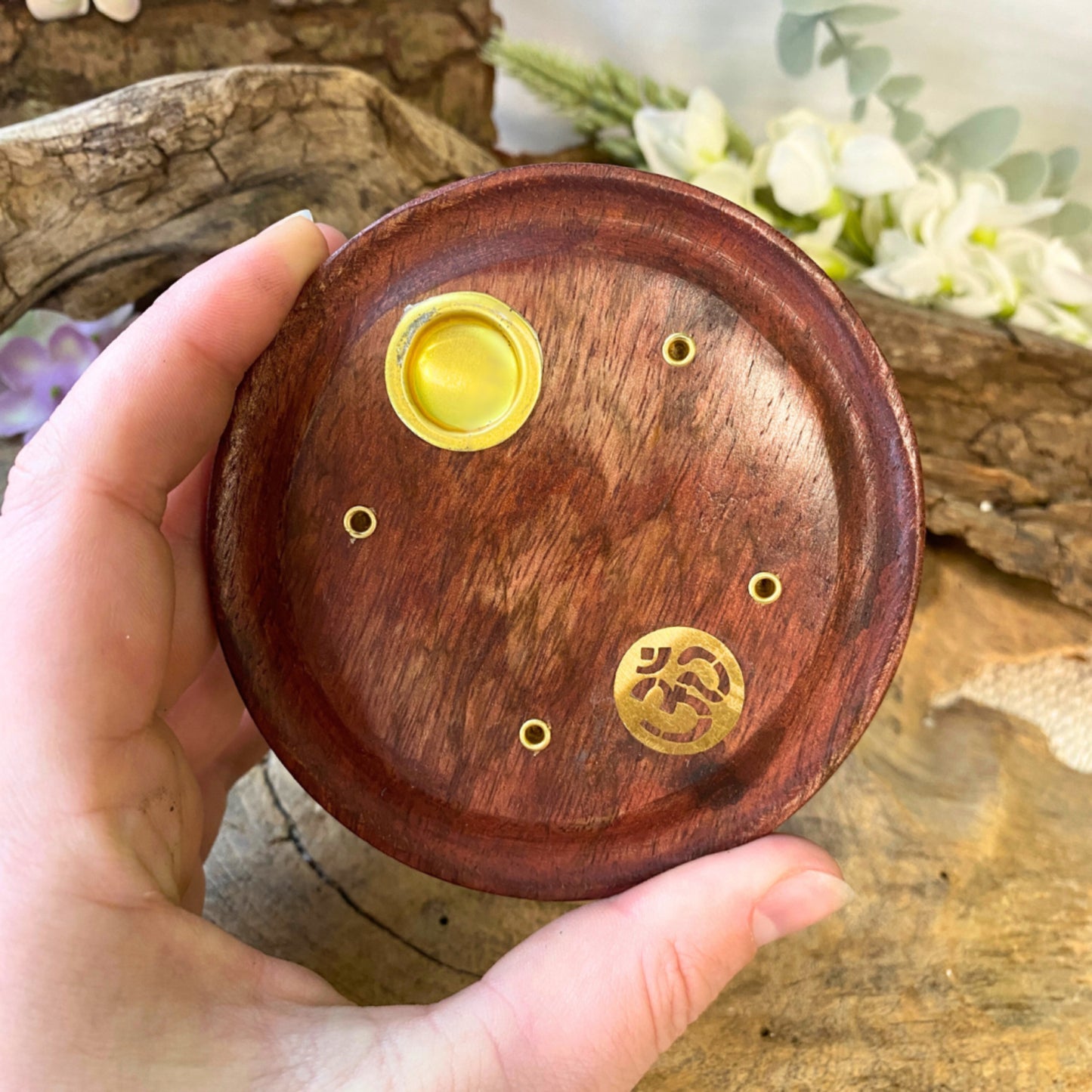 Image for kegel-brander-rond-met-ohm-wierook-houder_1.jpg