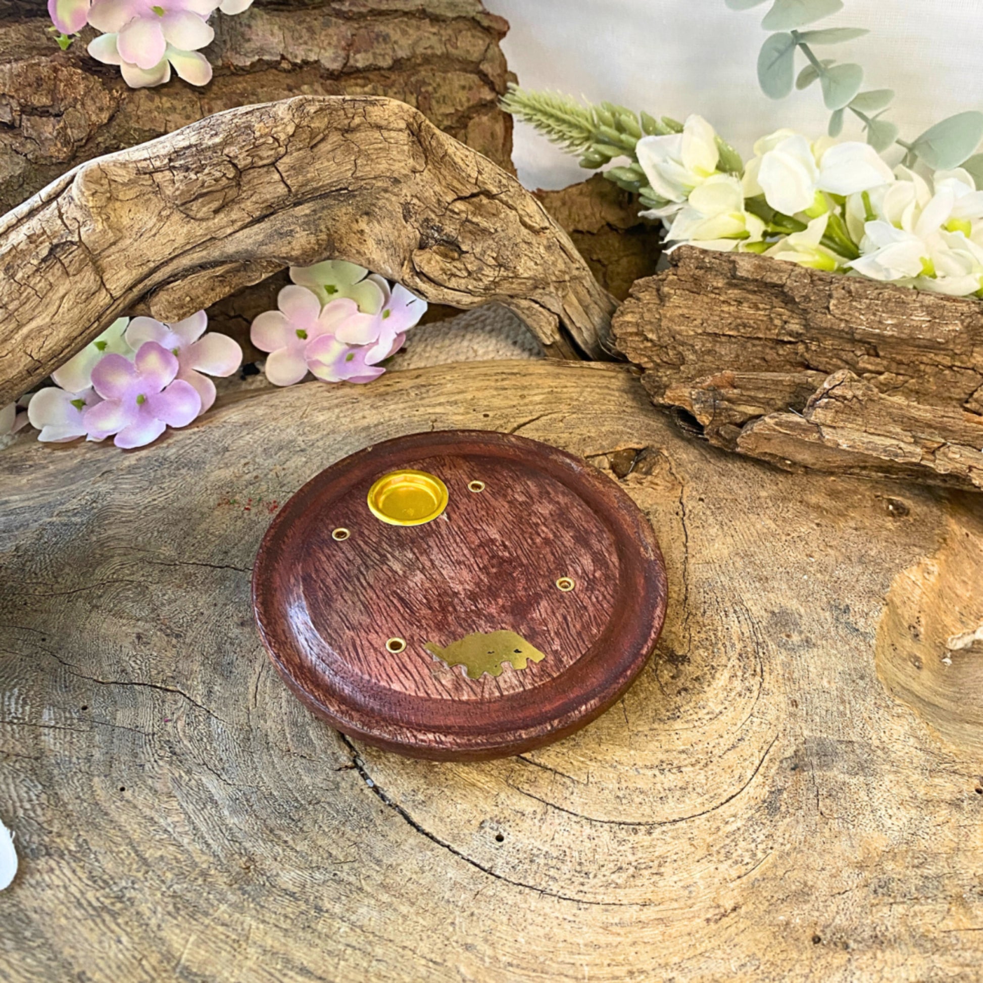 Image for kegel-brander-rond-met-olifant-wierook-houder_3.jpg