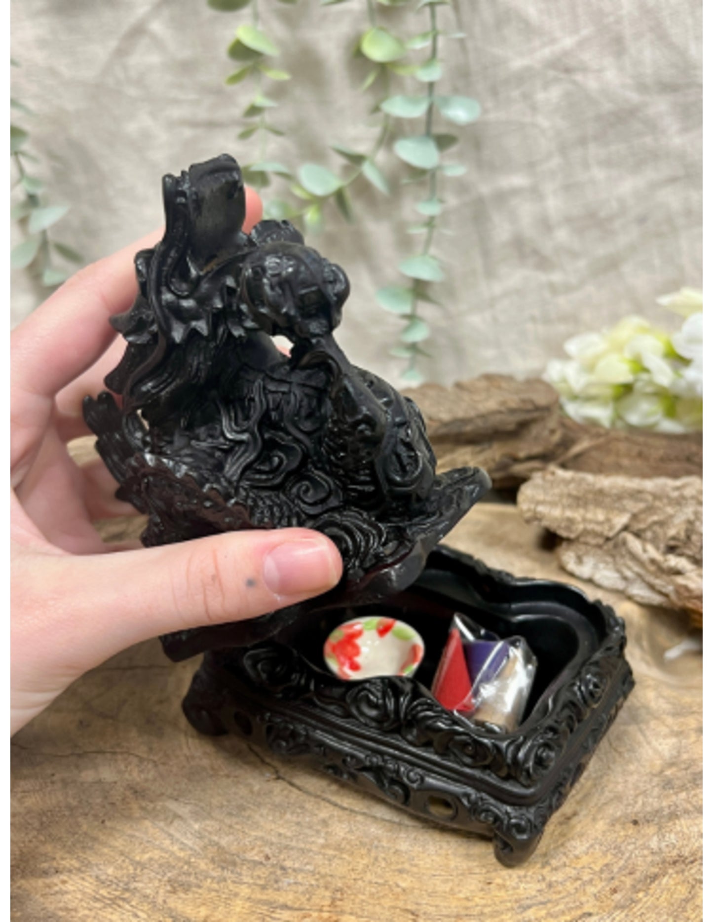 Image for kegel-wierook-brander-draak-zwart-met-schaaltje-en-kegeltjes_1.jpg