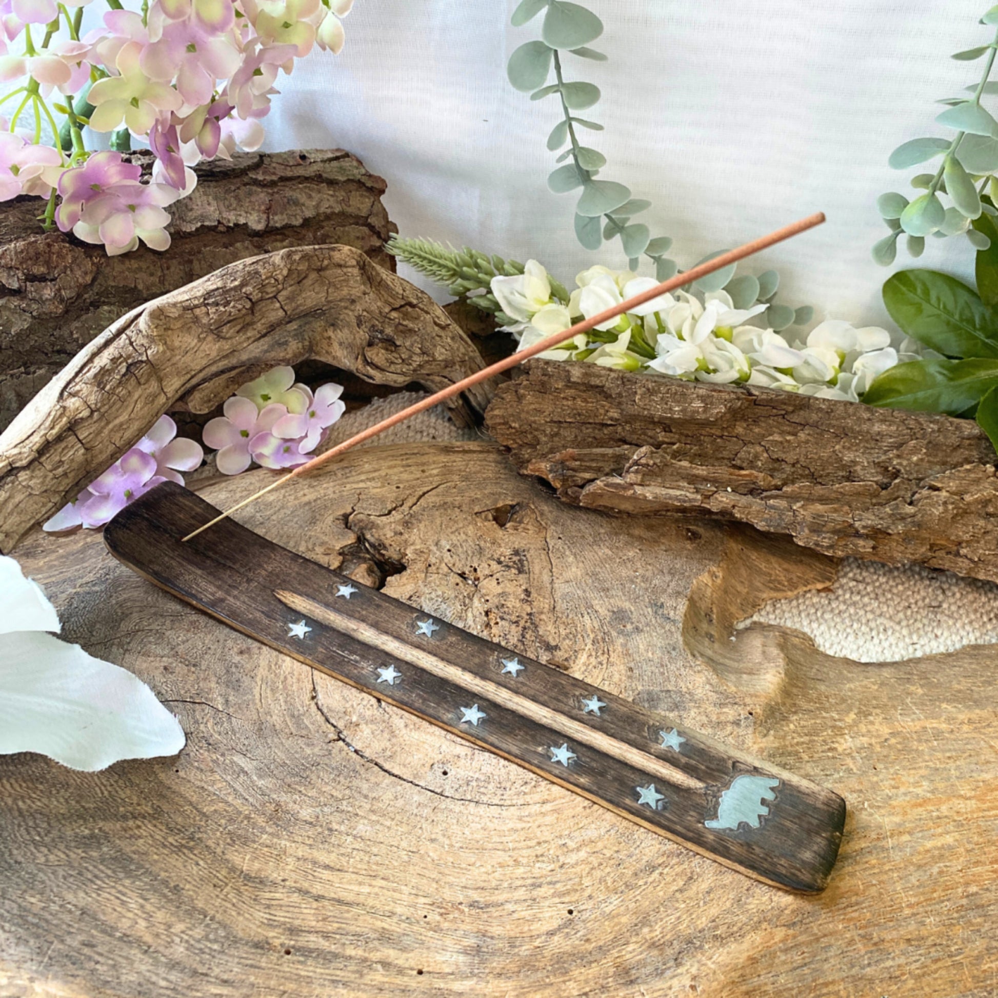 Image for wierook-plank-mangohout-met-olifantje-wierook-houder_3.jpg